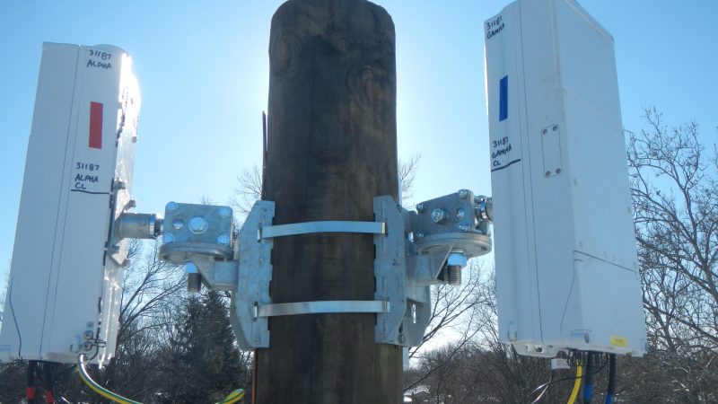 Compact Stack Bracket & 4" Flush mount side arm bracket configuration for 5G radios